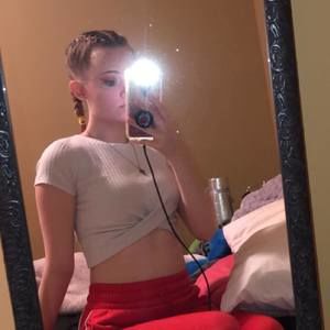 Meet your Posher, Amelia